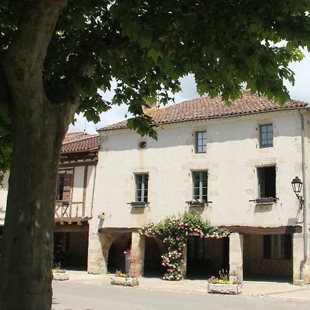Les Hirondelles Fourcès Exterior foto