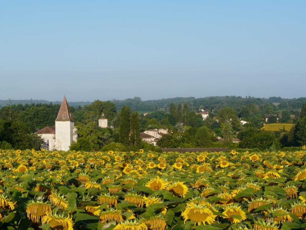 Les Hirondelles Fourcès Exterior foto