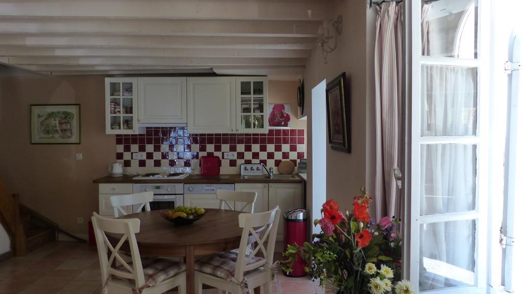 Les Hirondelles Fourcès Exterior foto